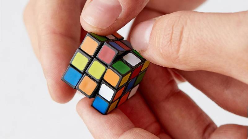 “Dünyanın en çok satan oyuncağı” Rubik küpünün icadının 50. yılı